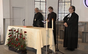 V. l.: Der orthodoxe Erzpriester Alexander Lapin, Bischof Manfred Scheuer und Bischof Michael Chalupka.
